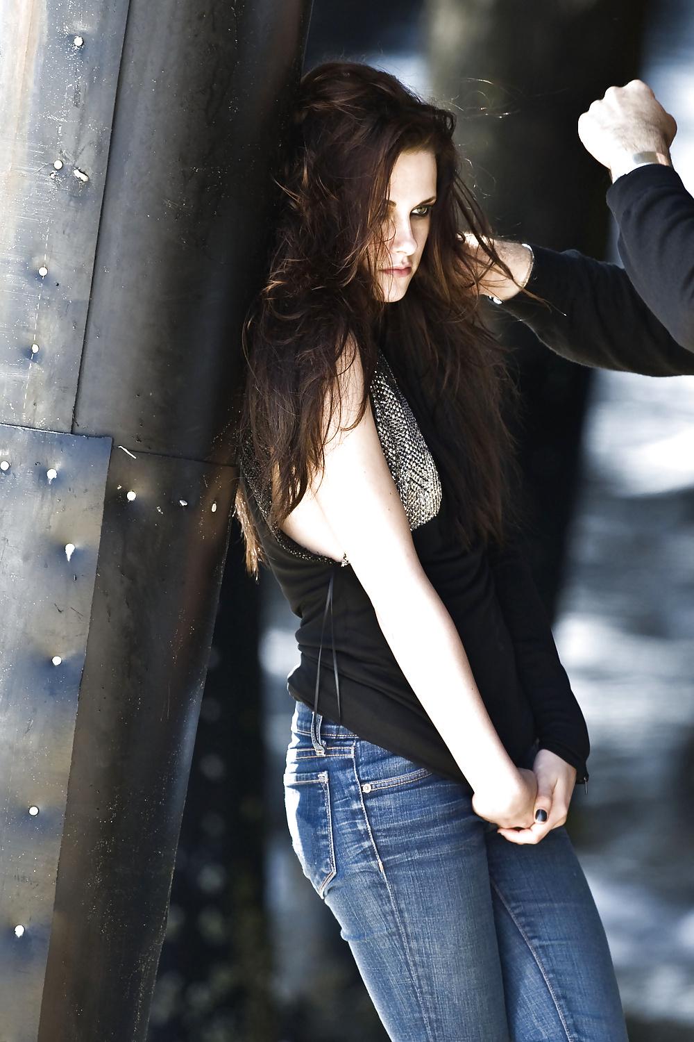25P Kristen Stewart Allure Magazine photoshoot