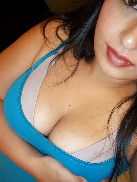 25P Horny Babes With Big Chest An Big Butts