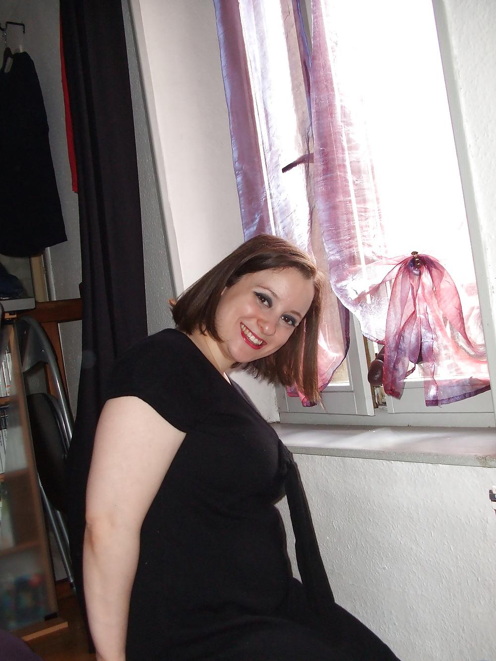 16P Big tit milf