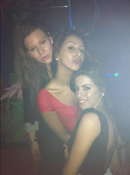 25P Beurette et metisse de la night 9