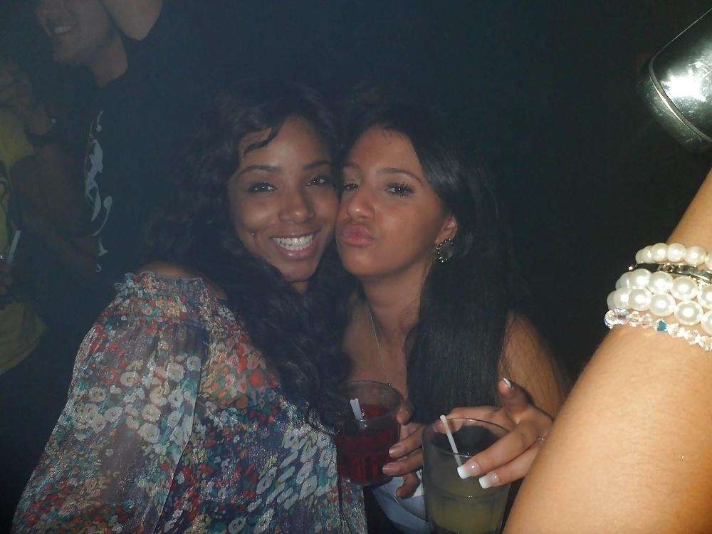 25P Beurette et metisse de la night 9