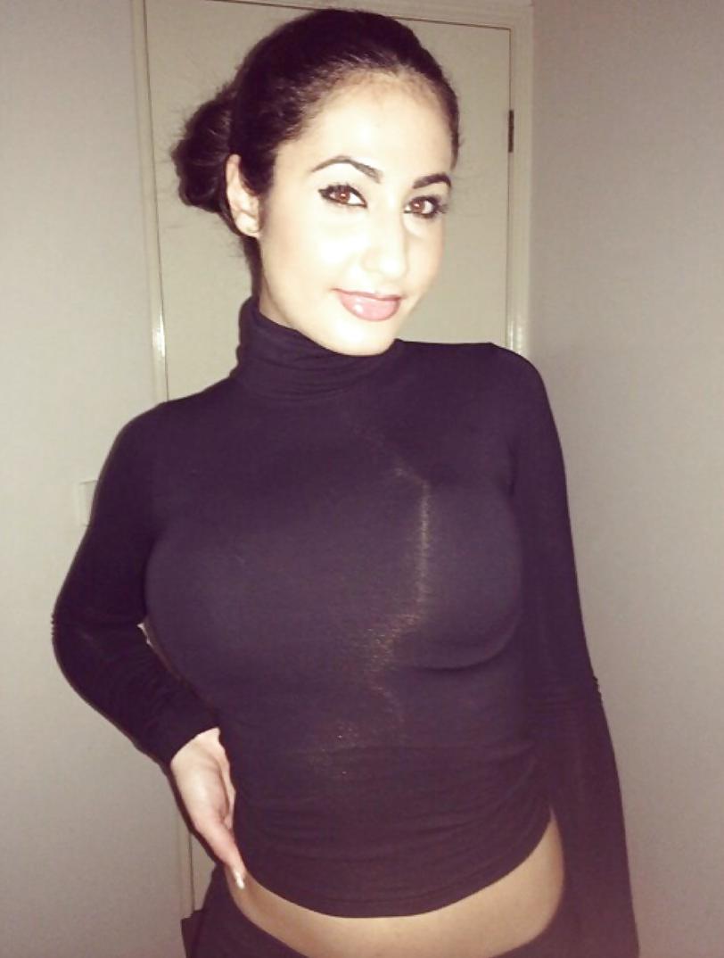 25P Petite beurette iranienne tres sexy 2