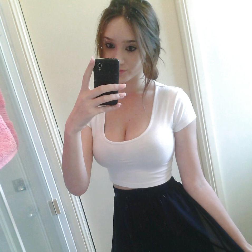 25P More Sexy Girls, Big Boobs and hot Cleavages