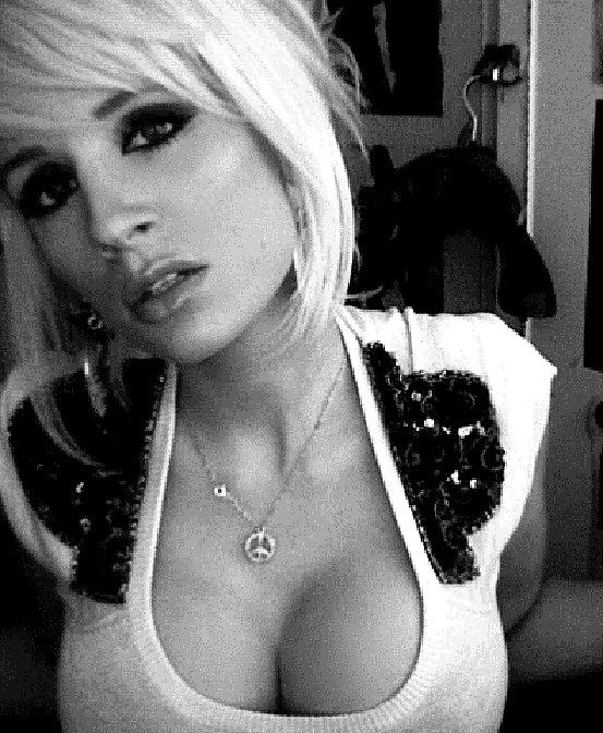 25P More Sexy Girls, Big Boobs and hot Cleavages