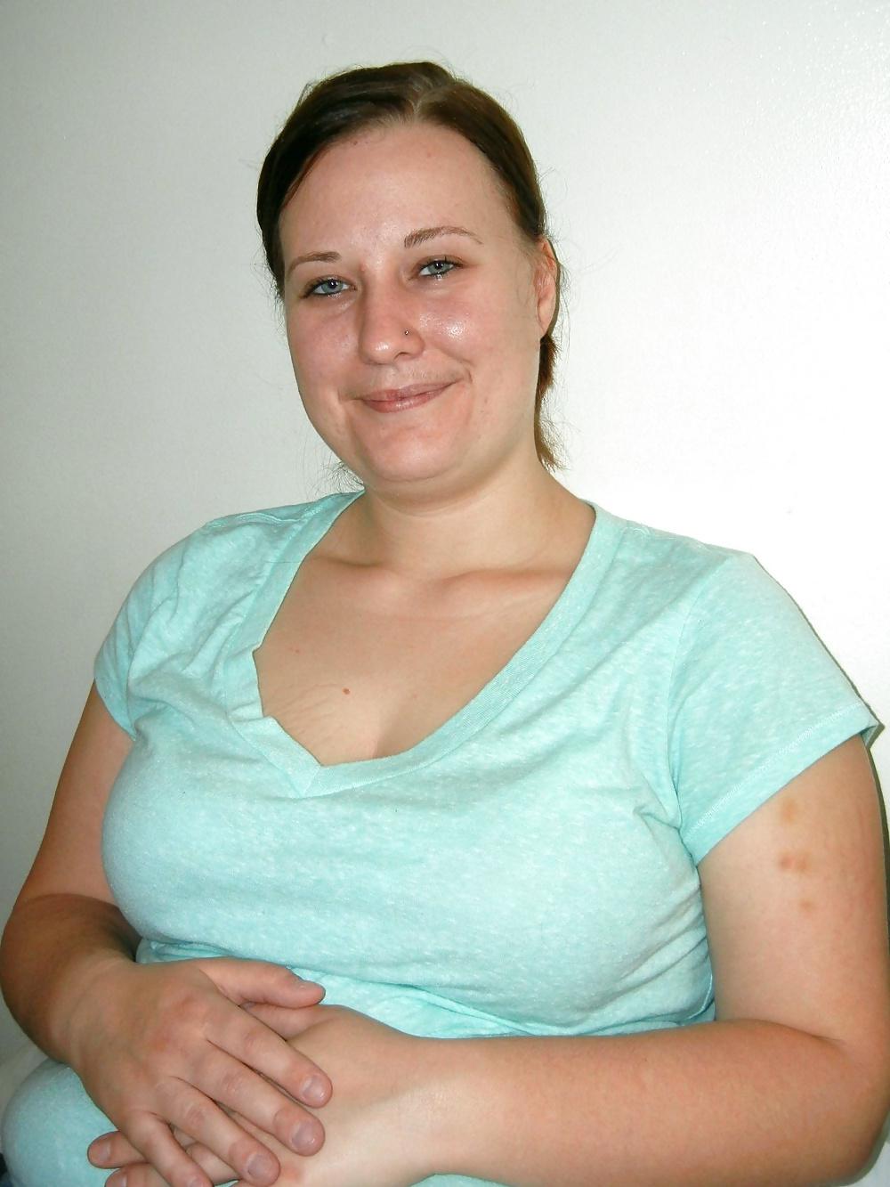 19P Malu 44 yo is a fattty yummy friend of my wife