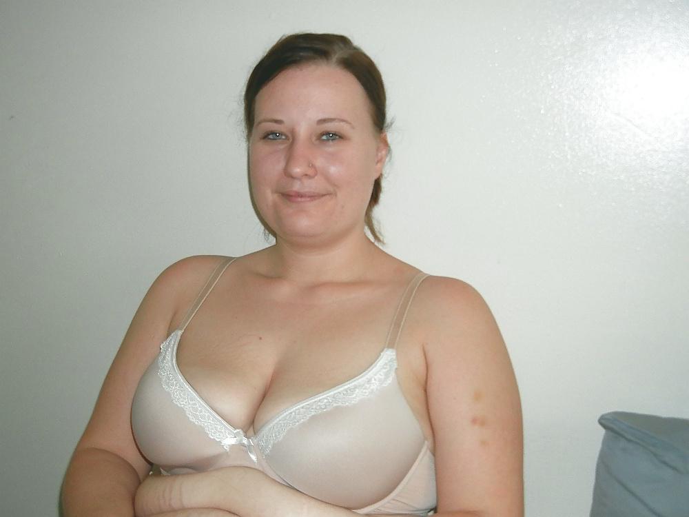 19P Malu 44 yo is a fattty yummy friend of my wife