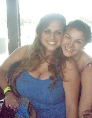 12P American Girl With Big Boobs