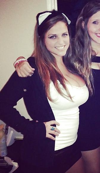 12P American Girl With Big Boobs