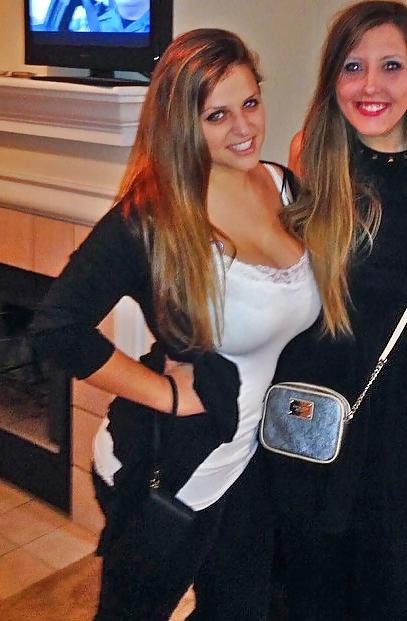 12P American Girl With Big Boobs