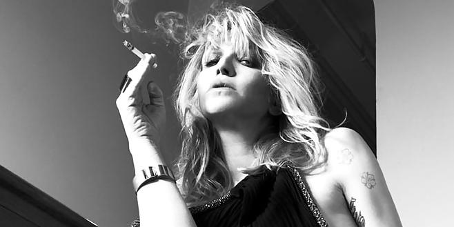 18P Courtney love Smoking