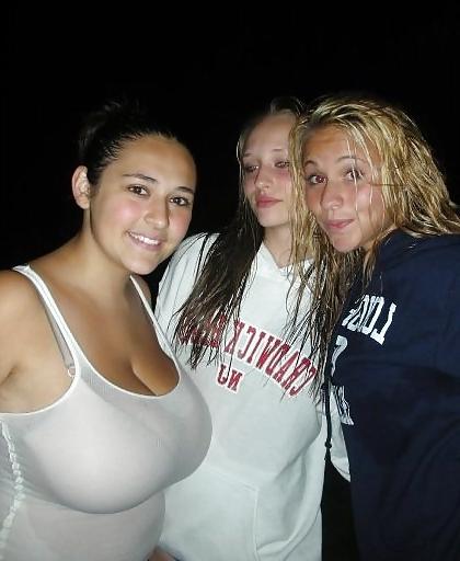 15P BIG vs small Boobs #1
