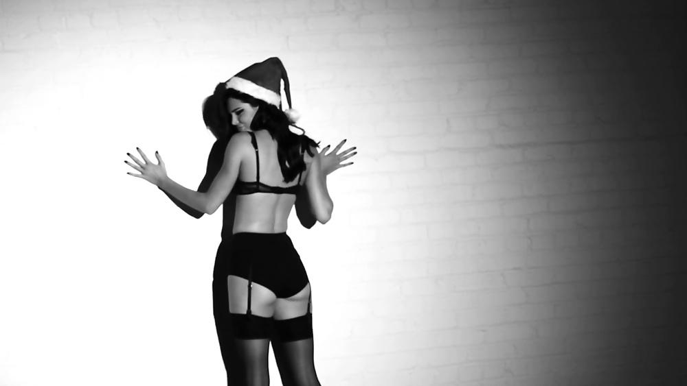 25P Kendall Jenner - Christmas Photoshoot 2014
