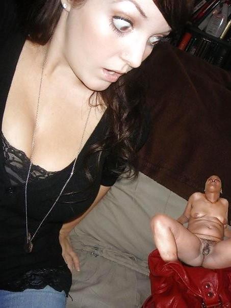 25P Smoking Hot Brunette Camgirl (Busty winter) Photo Gallery