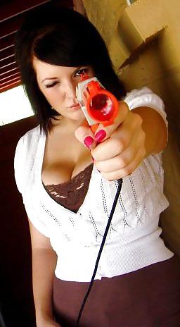 25P Smoking Hot Brunette Camgirl (Busty winter) Photo Gallery