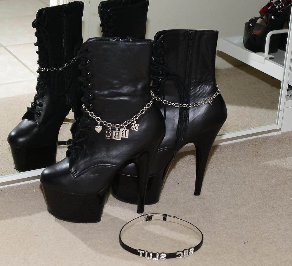 14P Toys, shoes, toys, boots, toys