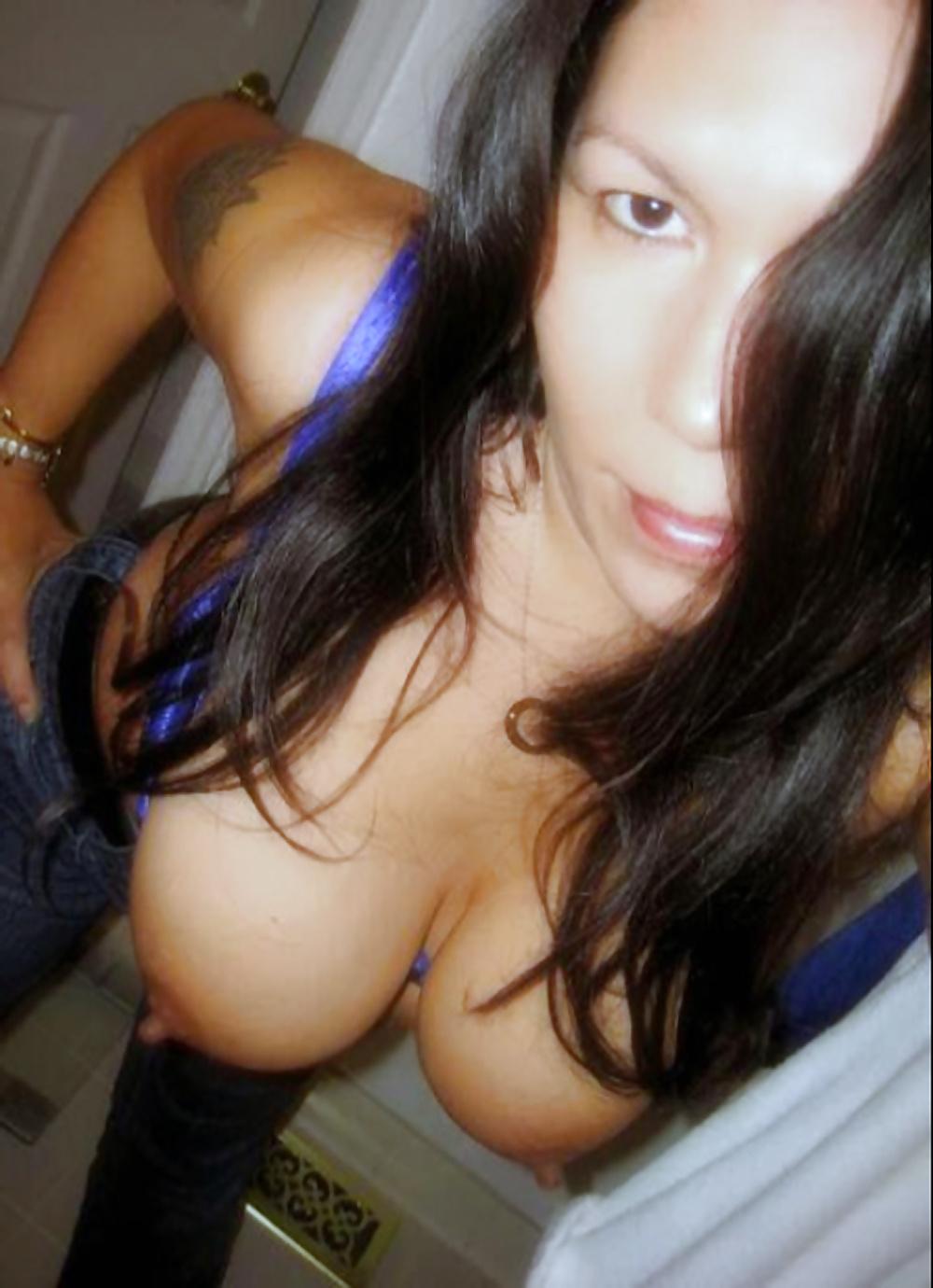 25P Native American Slut Mom