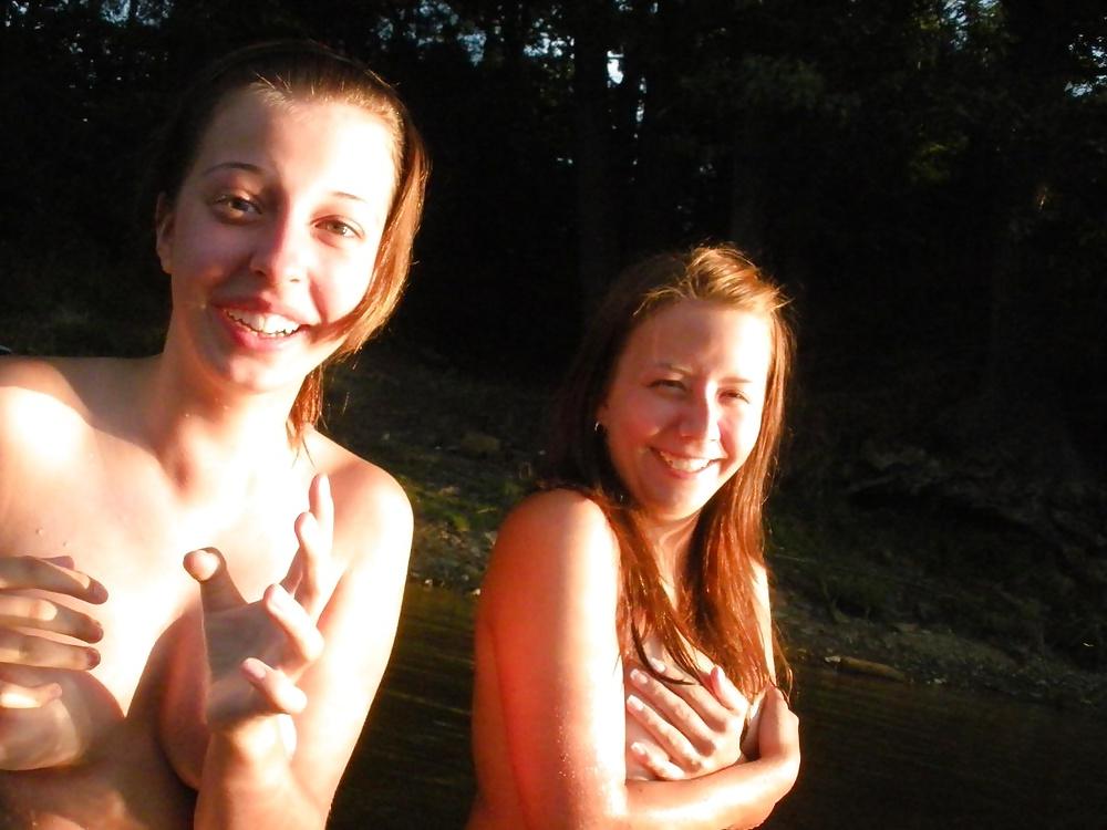 25P Teens caught flashing