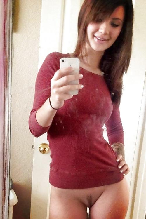 25P Selfie Amateur Babes - vol 131!