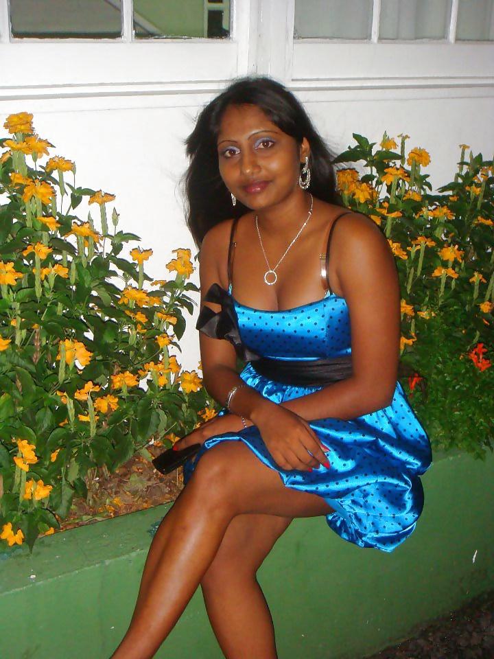 20P Hot Indian Desi Babes Some Amateur 