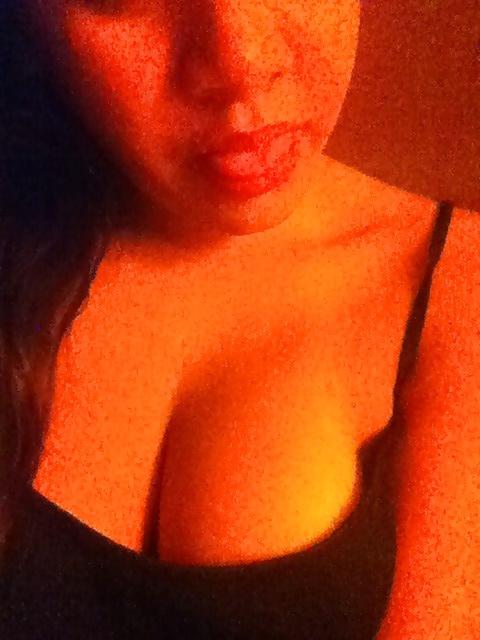 19P Beurette tah fb twitter