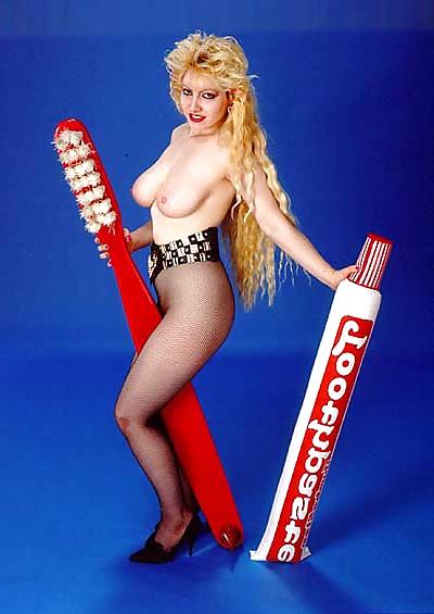 25P Vintage solo girls 23 (Big Boobs)