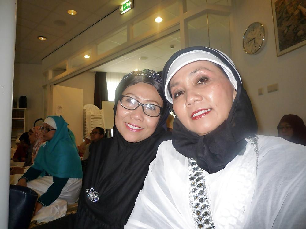 16P Only Cock Sucking For Hijab Whores