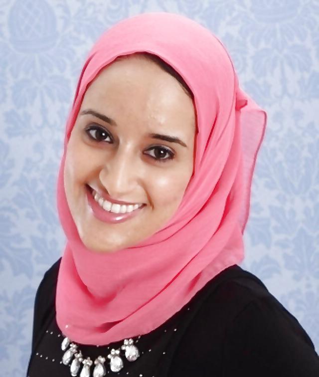 16P Only Cock Sucking For Hijab Whores