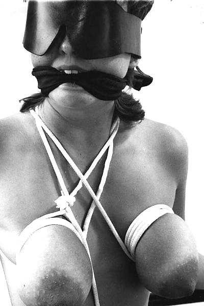 8P Tit Bondage