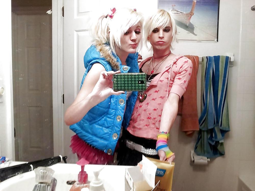 25P Hot sissy babes