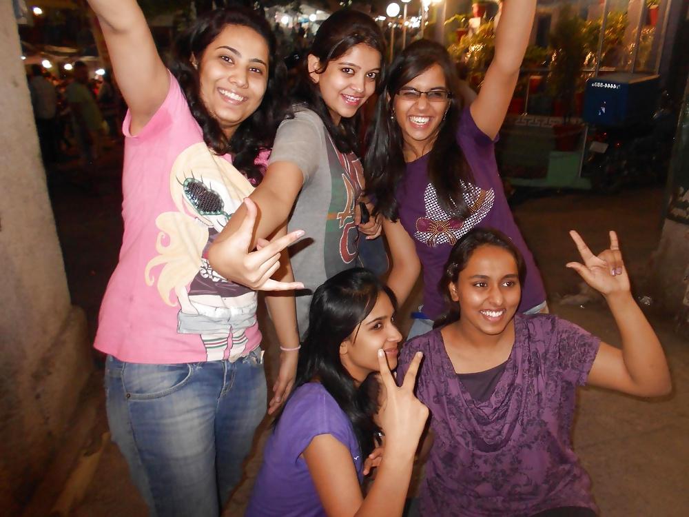 19P Hot Indian Ladies Sweaty armpits underarms for comments 