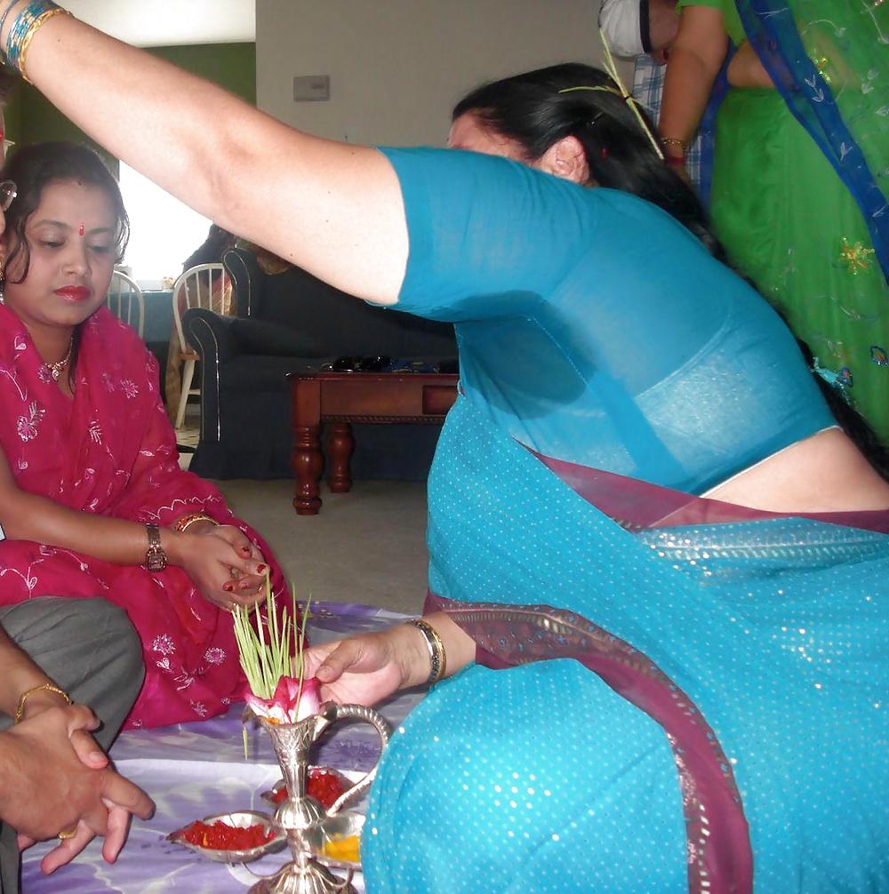 19P Hot Indian Ladies Sweaty armpits underarms for comments 