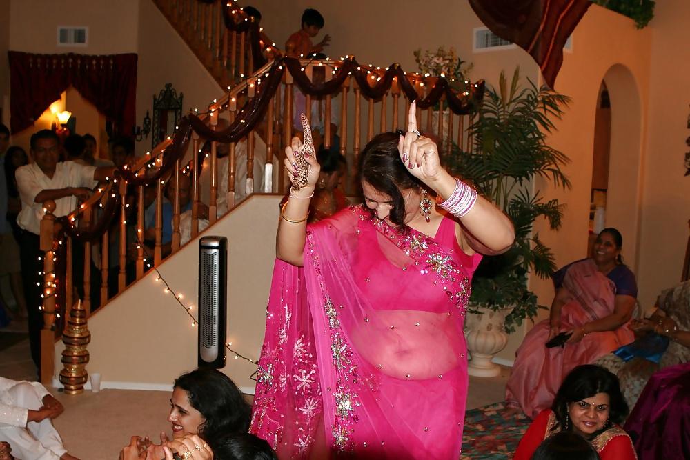 19P Hot Indian Ladies Sweaty armpits underarms for comments 