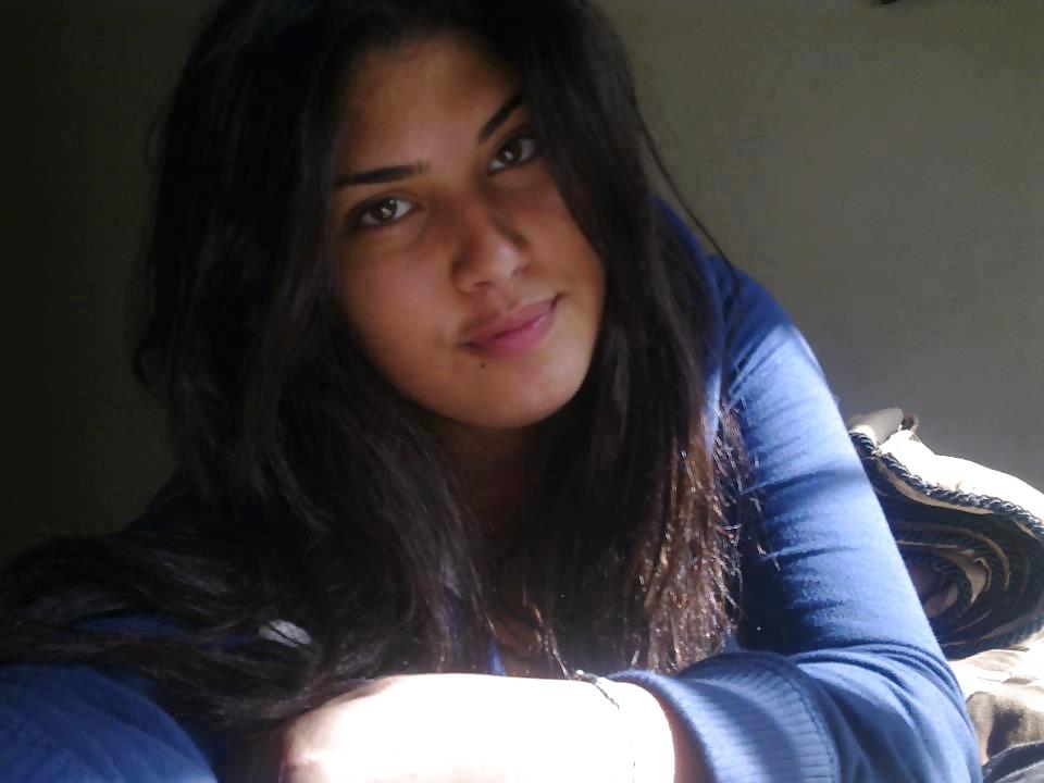 25P Beurette Marocaine Sophia