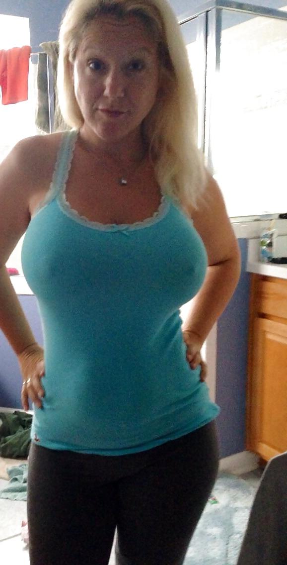 15P Big tit milf self shots