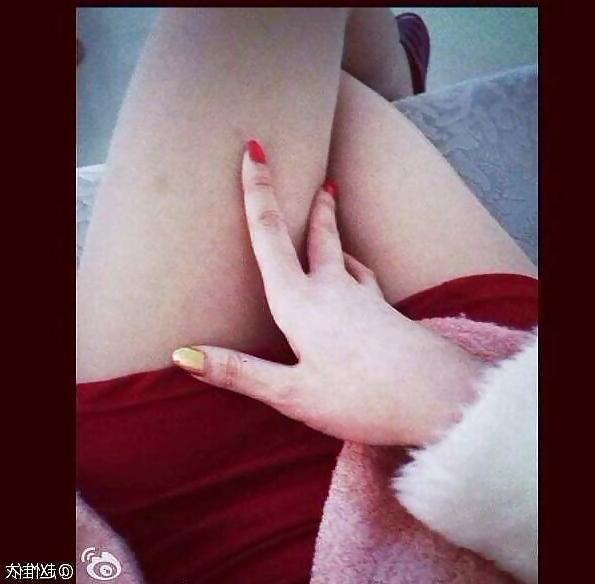 25P Chinese girl big boobs
