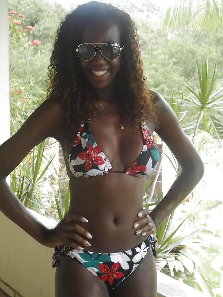4P Hot Ebony MILF