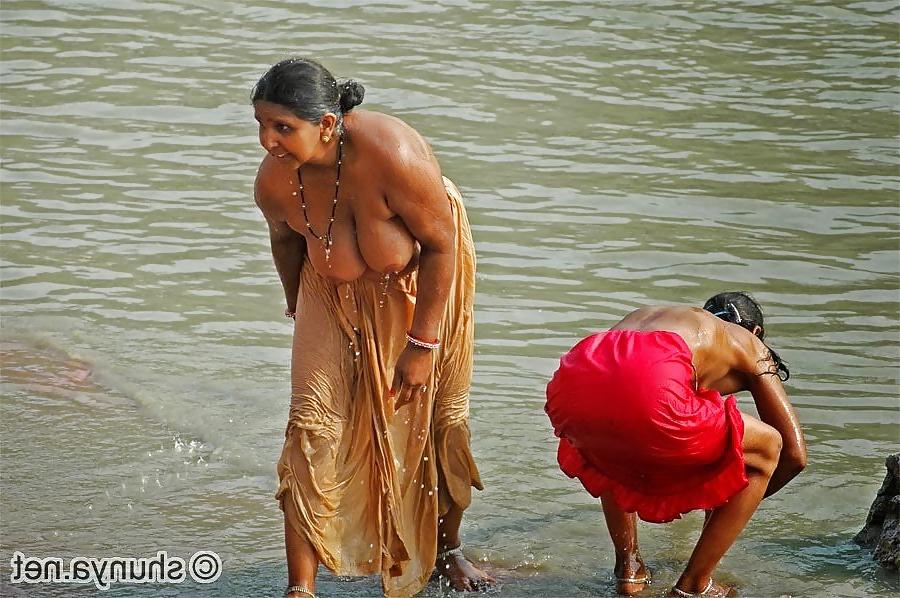 25P Indian Hot Aunties 3