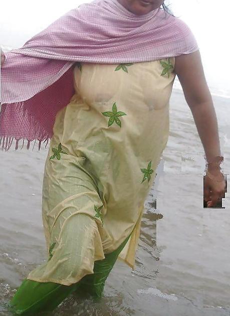 25P Indian Hot Aunties 4