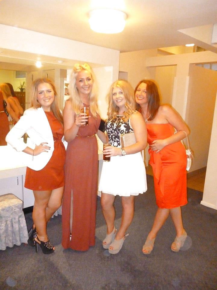 25P Anglaises en talon Engilsh babes in high heels ep3