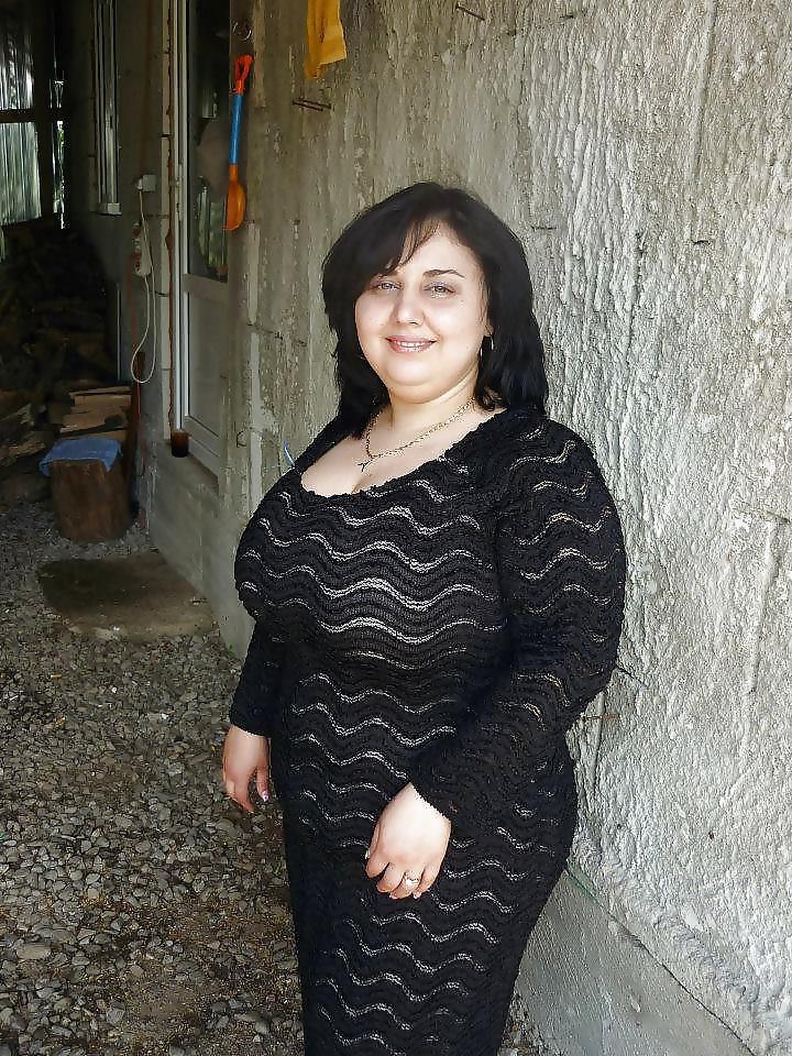 25P Huge Big Tits in Tight Tops