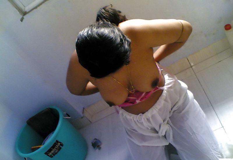 25P Indian Girls Nude 2