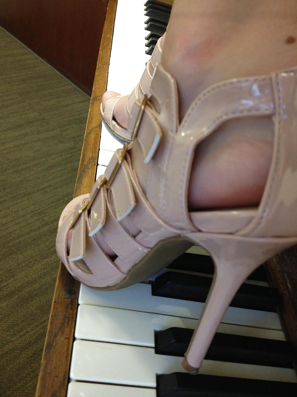 15P Piano walk