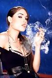 16P Sexy smoking celebs