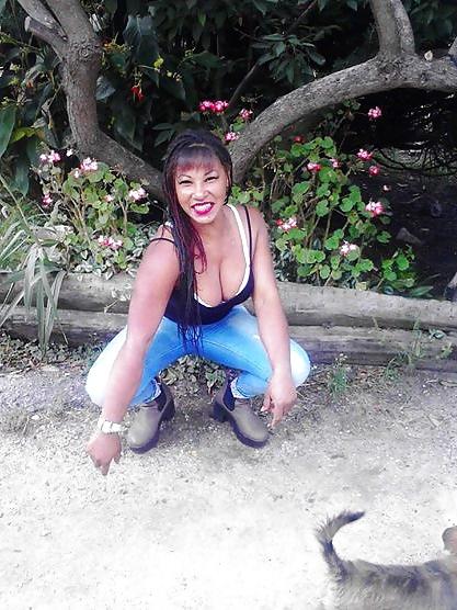 25P Latina negrita caliente de fb