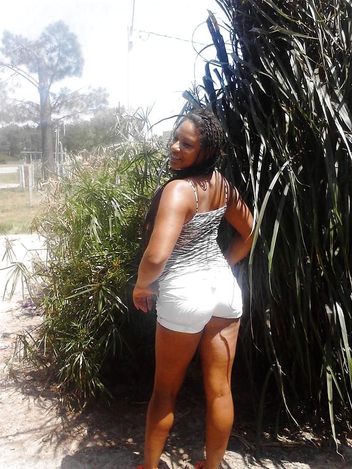 25P Latina negrita caliente de fb
