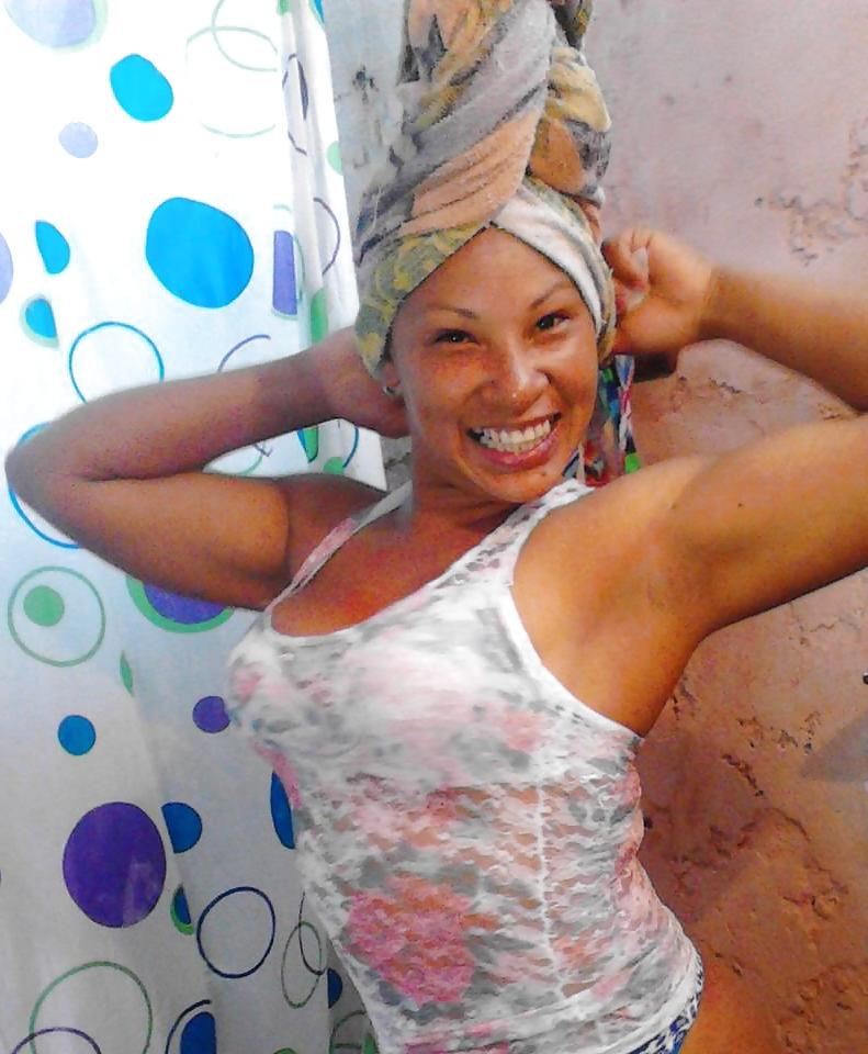 25P Latina negrita caliente de fb