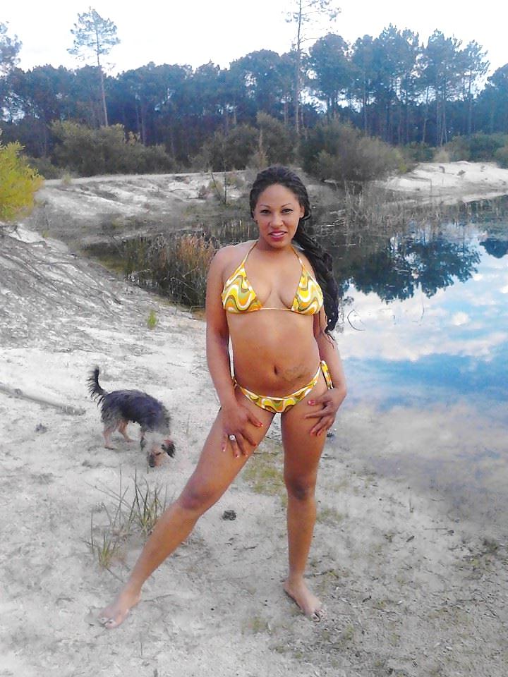 25P Latina negrita caliente de fb
