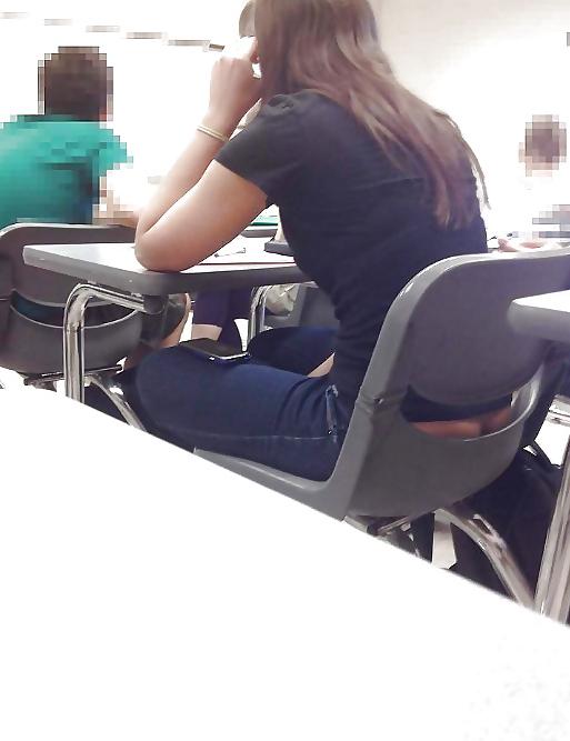 10P Ass crack, thong slip, voyeur.girl