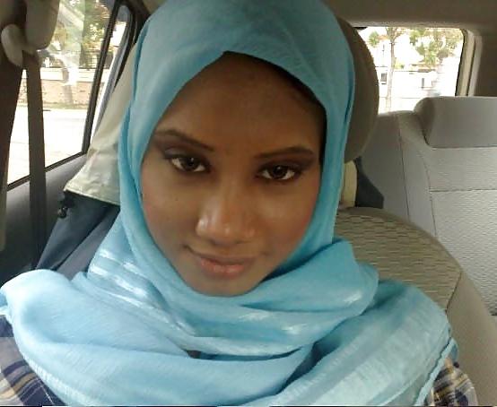 8P Malay- flight attendant nude (tudung hijab also)