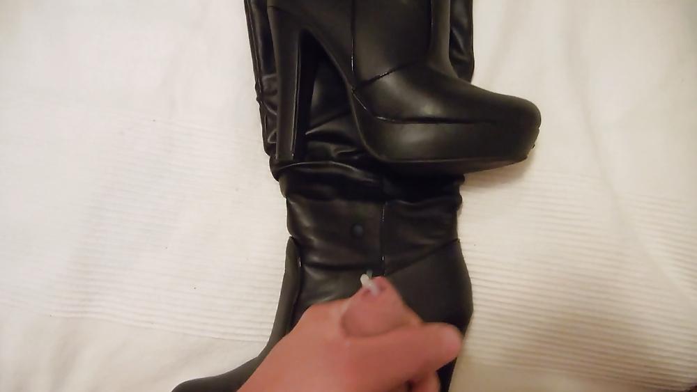 22P Cum on black boots